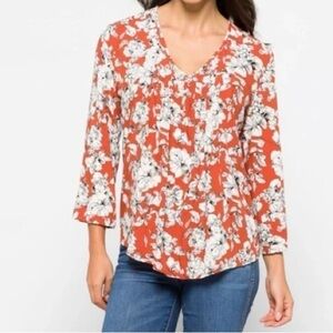Fun 2 Fun Red Floral Pleated Top